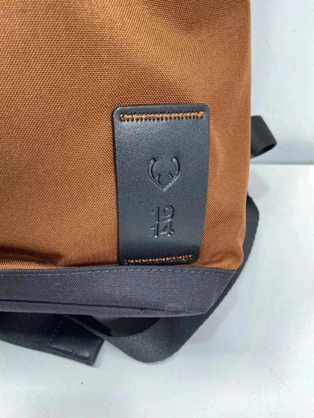 ANTLER - Urban Core Zip Top Backpack, 12.5L Rucksack - Brown